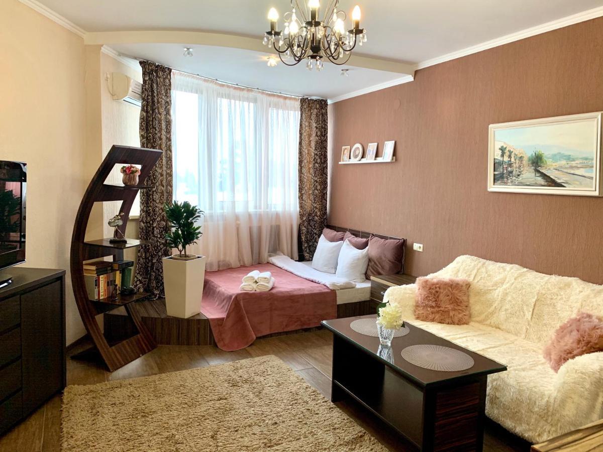 Apartment Alla Tsjernihiv Buitenkant foto
